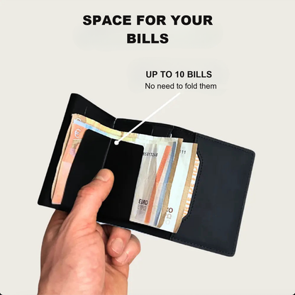 Space for your bills: holds up to 10 banknotes with no need to fold them